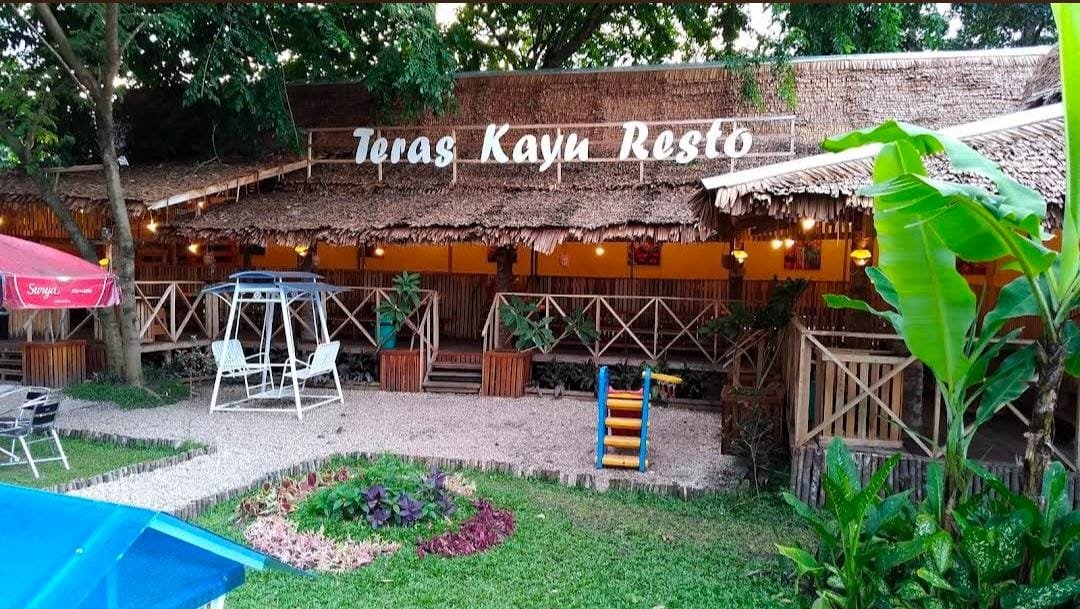 TERAS KAYU RESTO