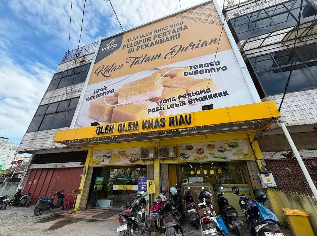 VIERA OLEH OLEH (RIAU)