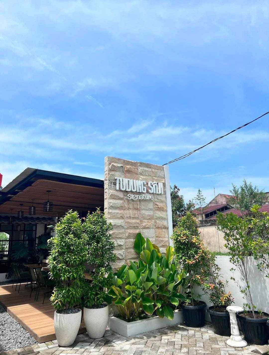 TUDUNG SAJI SIGNATURE