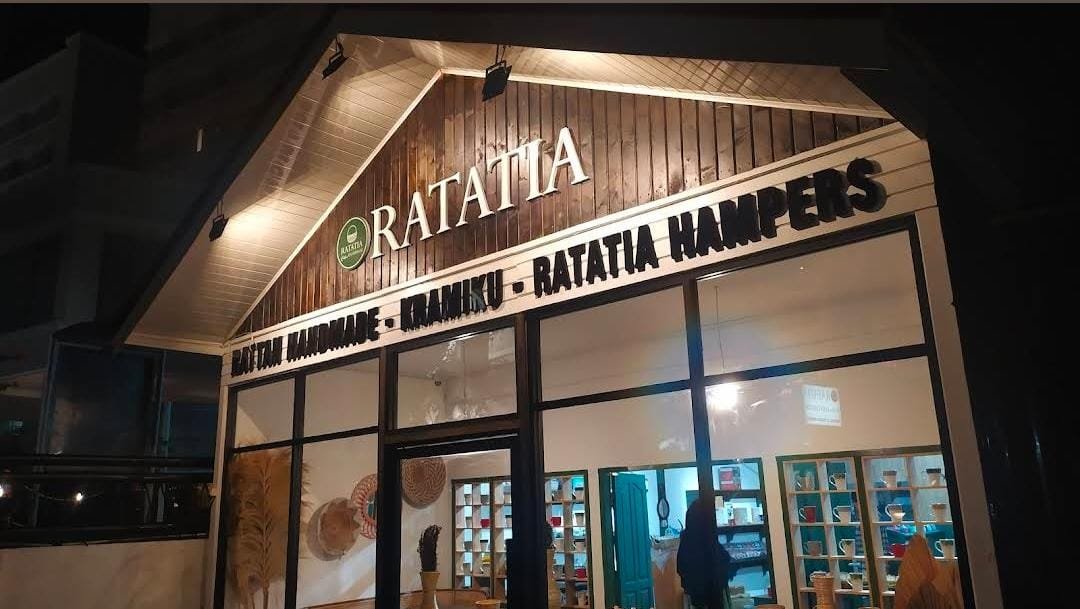 RATATIA RATTAN HANDMADE